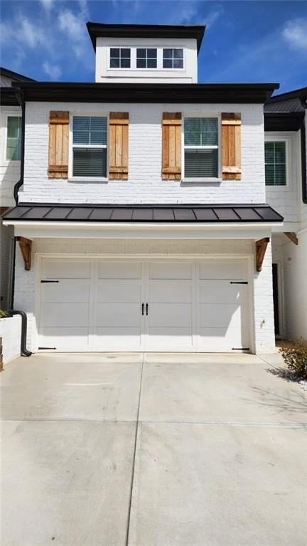 300 Auburn Valley Way