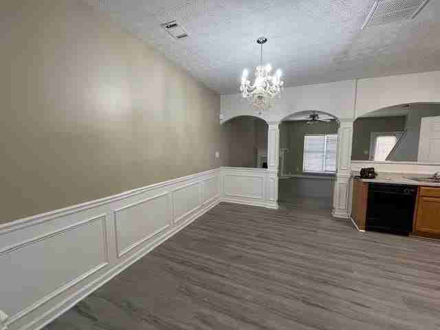 1530 Viero Dr - Photo 4 of 16