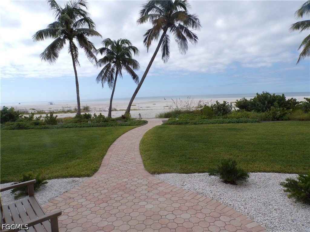 7500 Estero Blvd #201