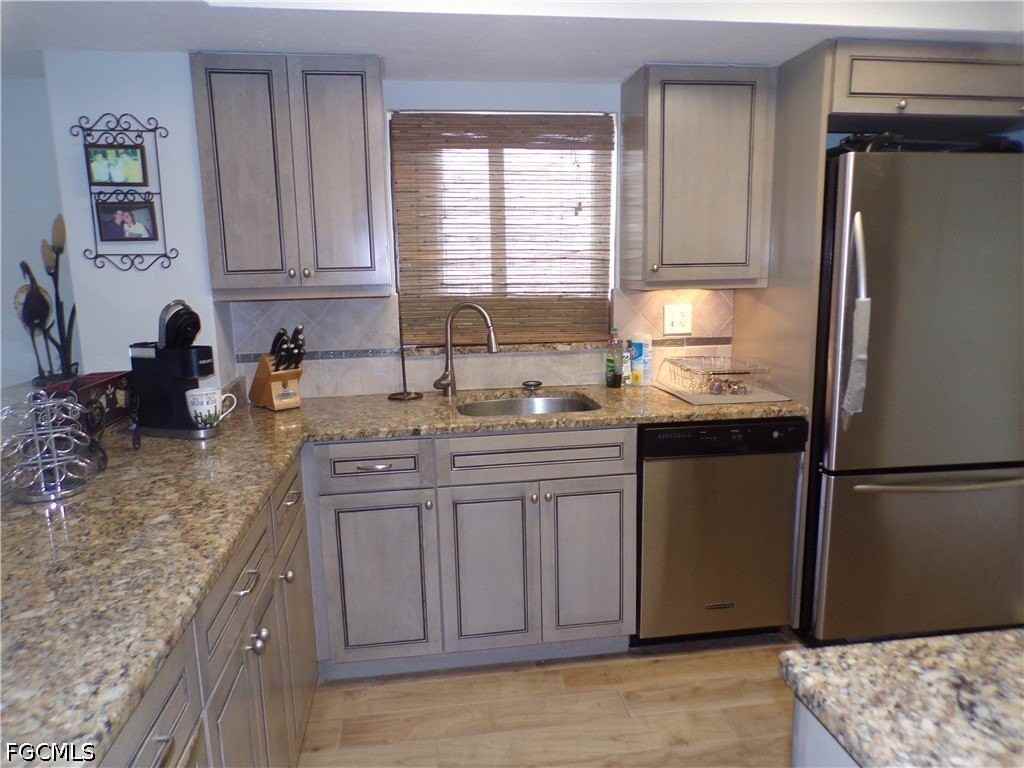 7500 Estero Blvd #201 - Photo 4 of 19