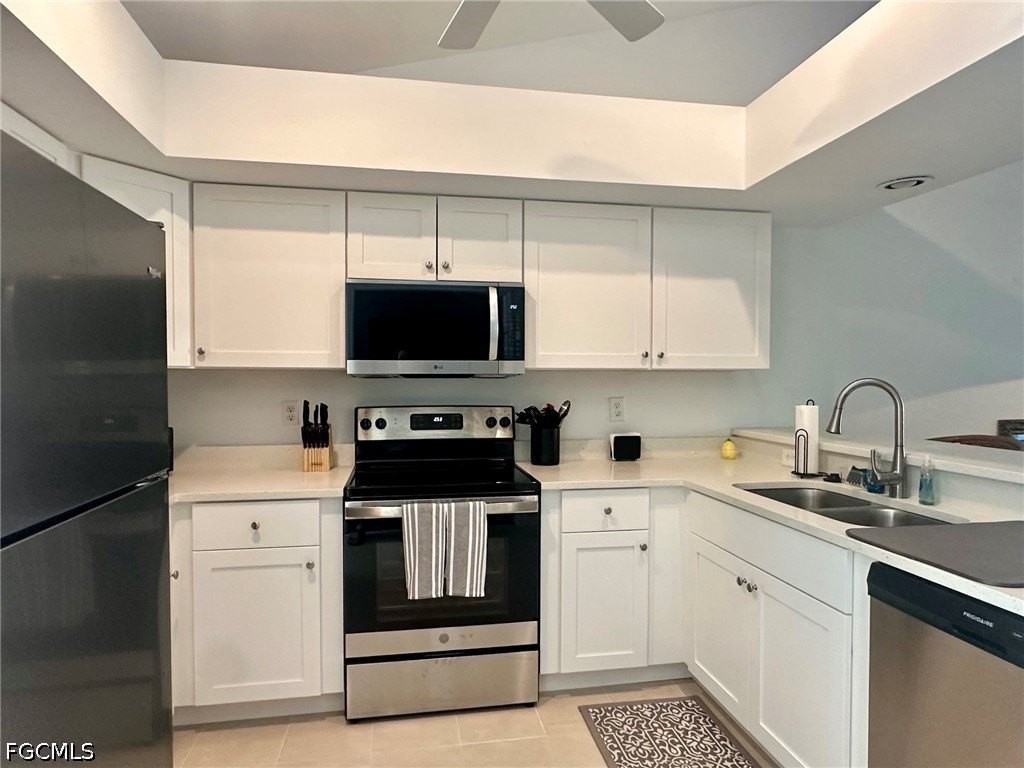 16801 Sanibel Sunset Ct #402 - Photo 3 of 17
