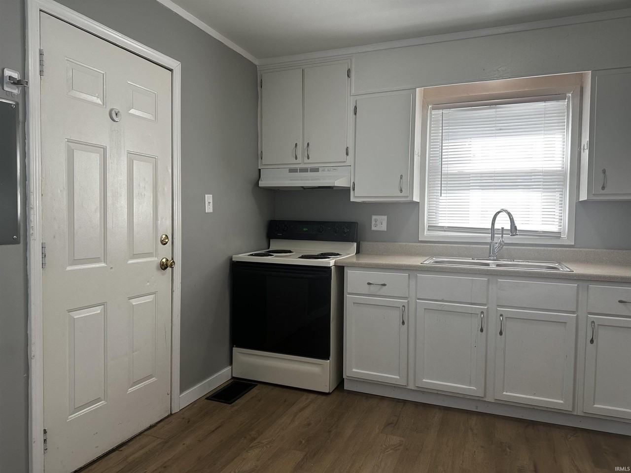 1610 Kentucky Ave - Photo 4 of 12