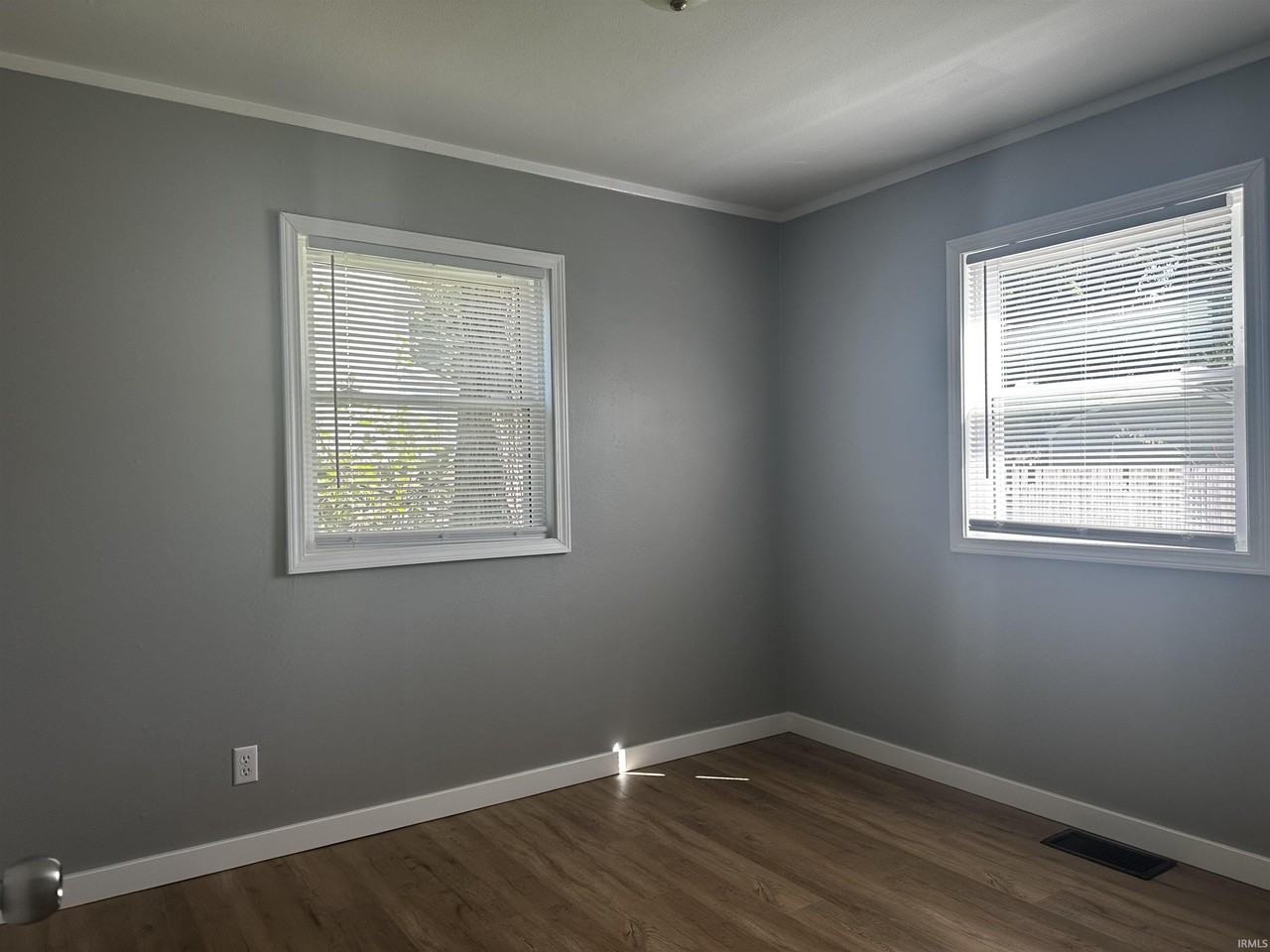 1610 Kentucky Ave - Photo 6 of 12