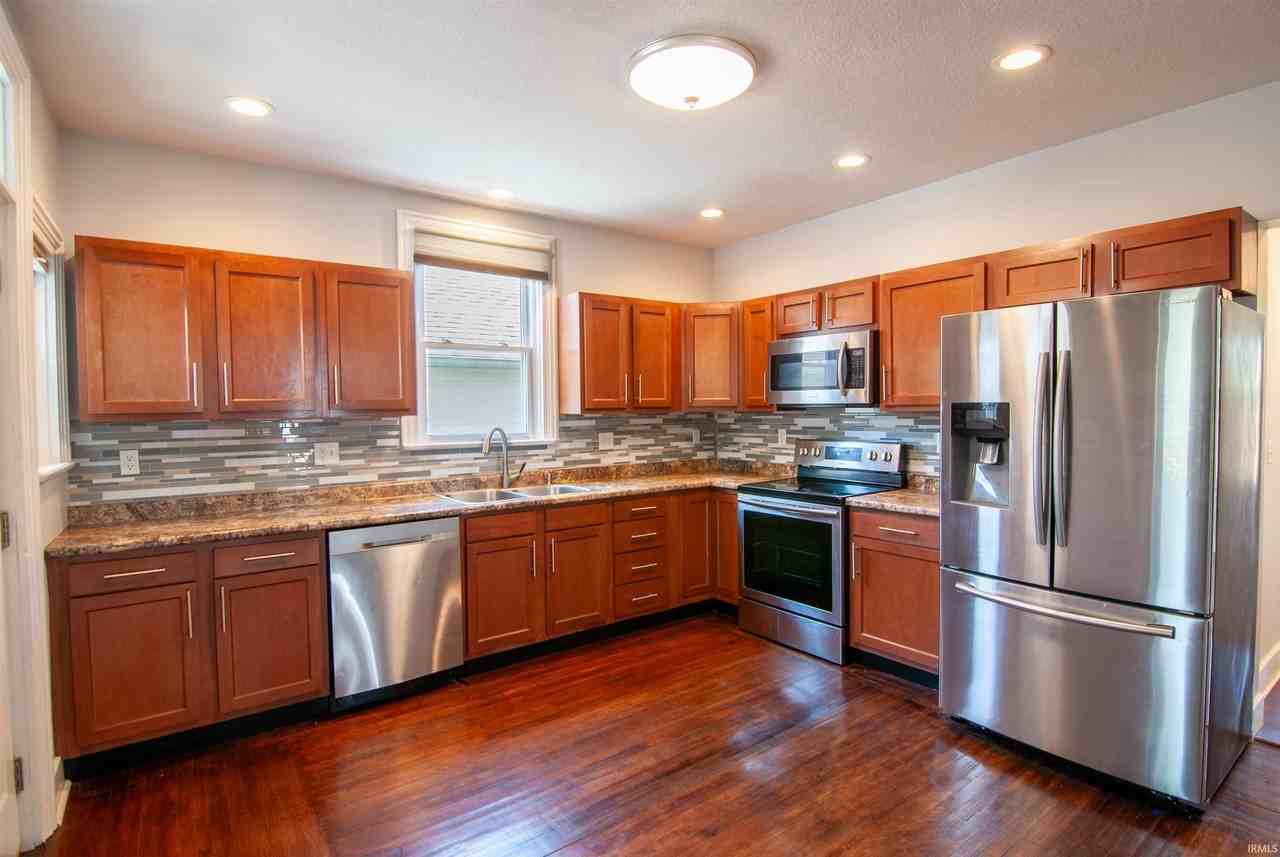 612 Lavina St - Photo 6 of 36