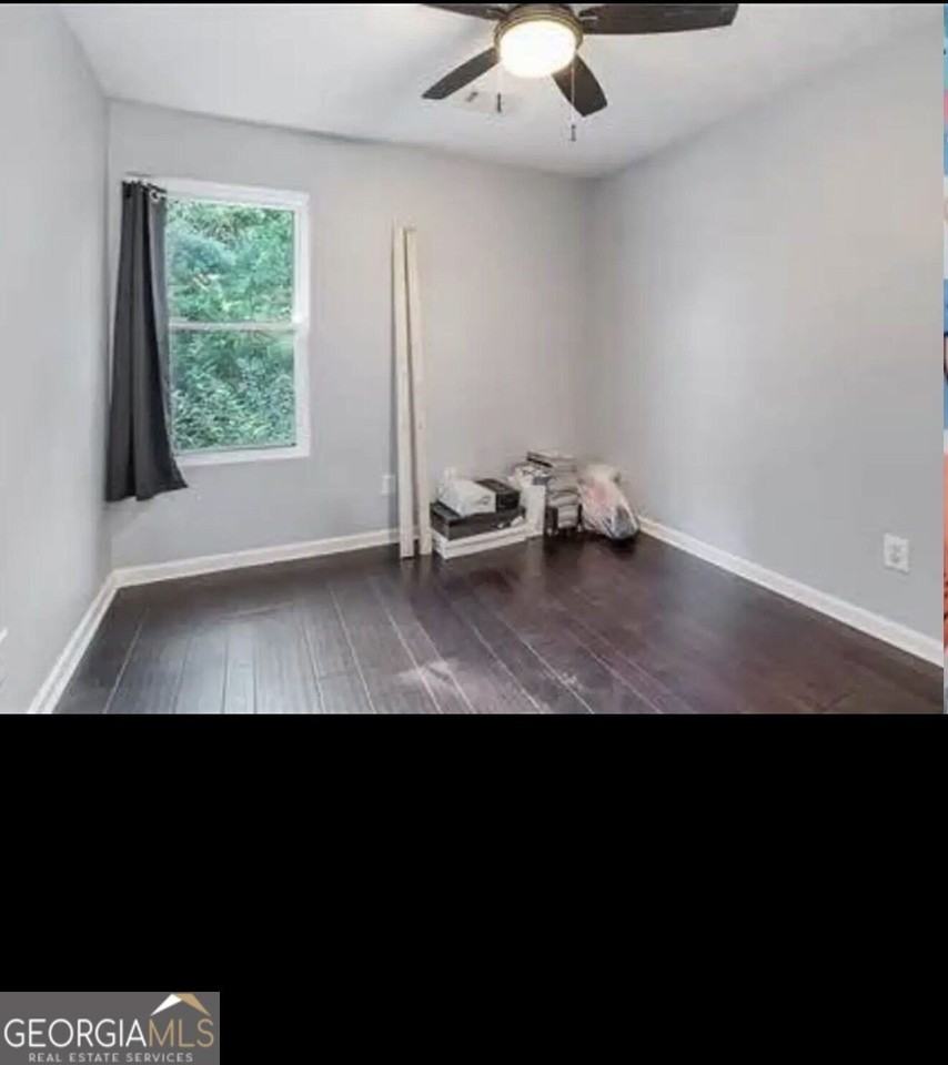 5563 Windfall Ln - Photo 7 of 19
