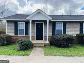 42 Robinson St #A - Photo 1 of 1