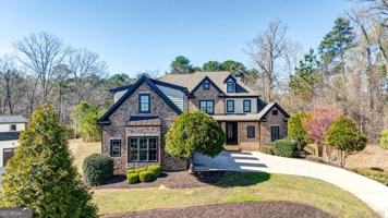 featured image of 1049 Highland Village Trl