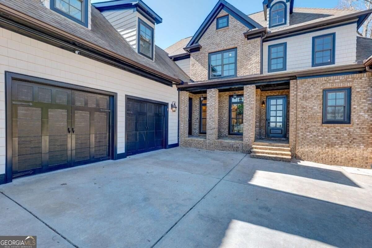1049 Highland Village Trl - Photo 3 of 50