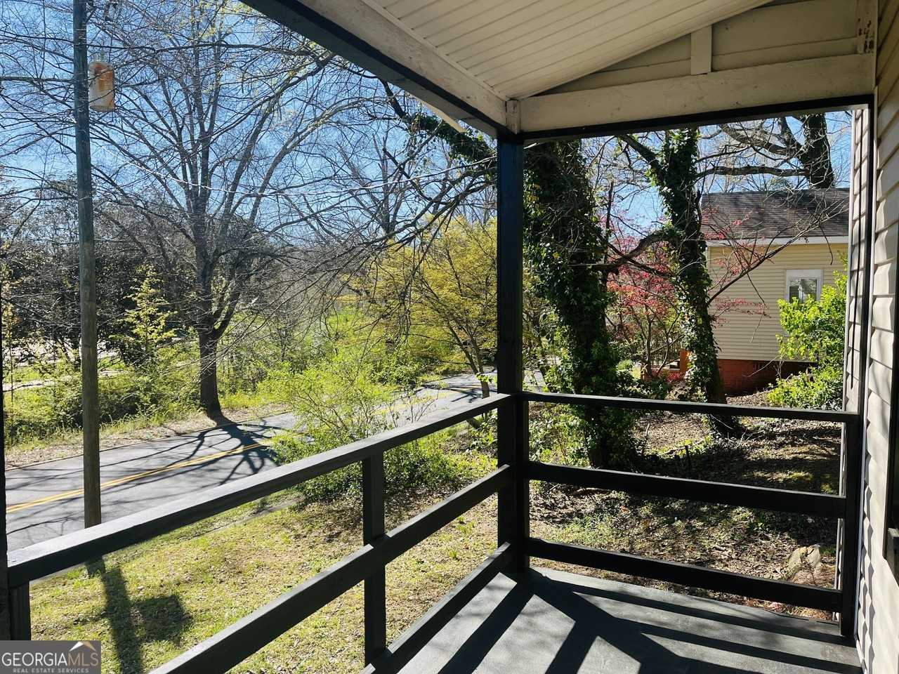 1318 Forrest Ave - Photo 3 of 23