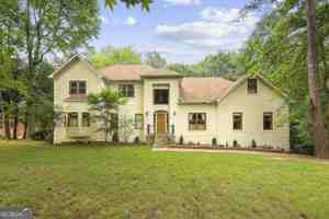 featured image of 460 Peyton Rd Sw #B