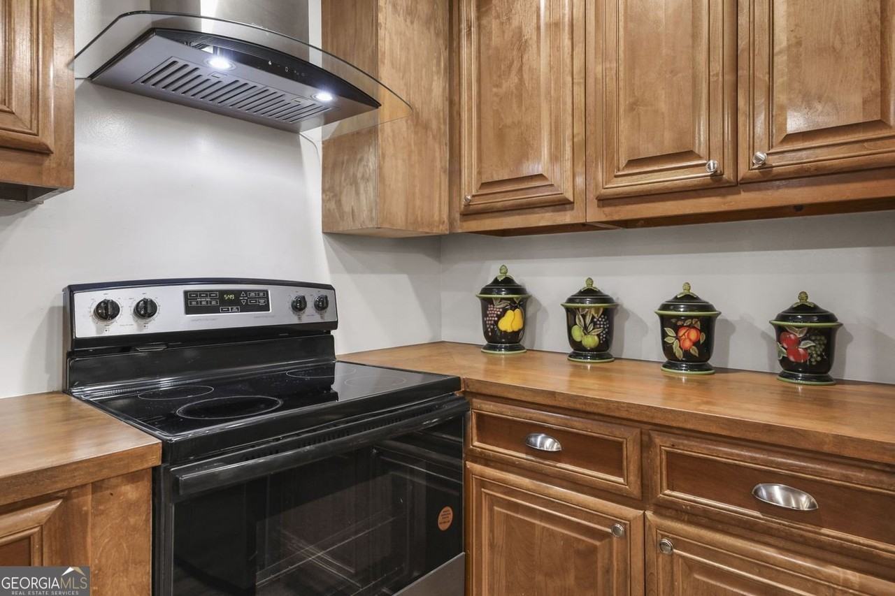 460 Peyton Rd Sw #B - Photo 7 of 29