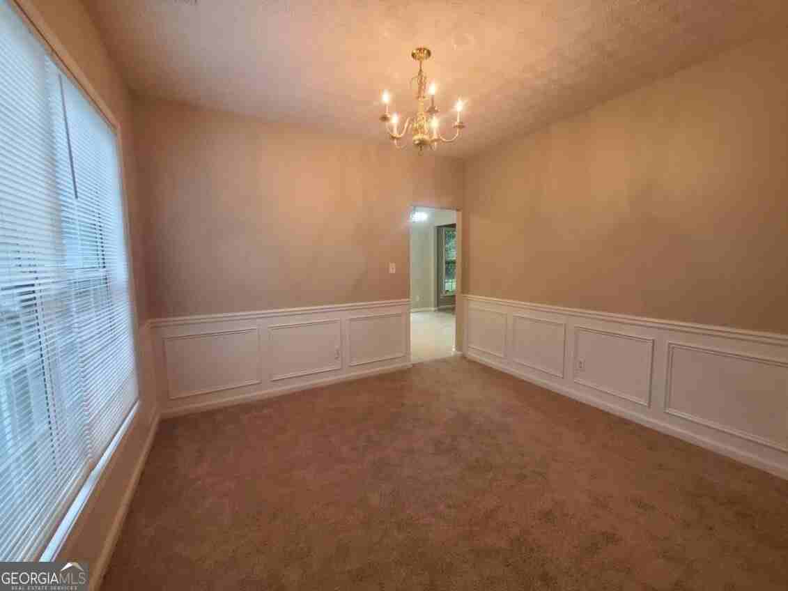1031 Maple Leaf Dr - Photo 5 of 20