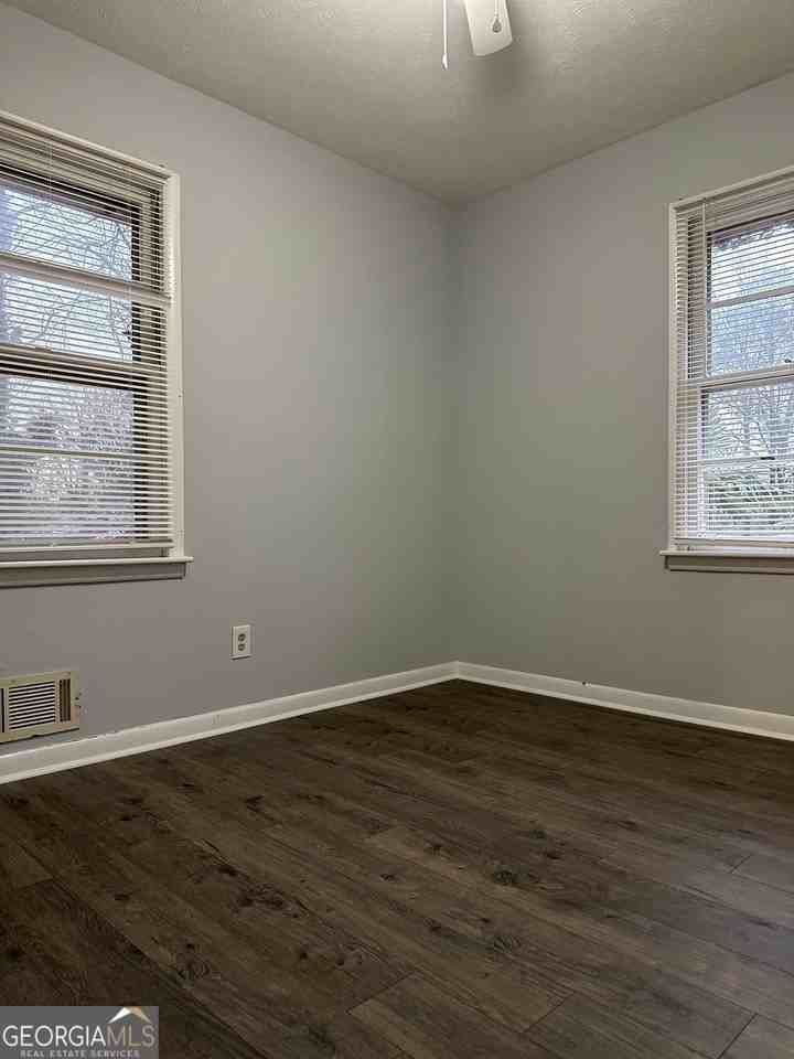 4522 Ridge Dr - Photo 3 of 11