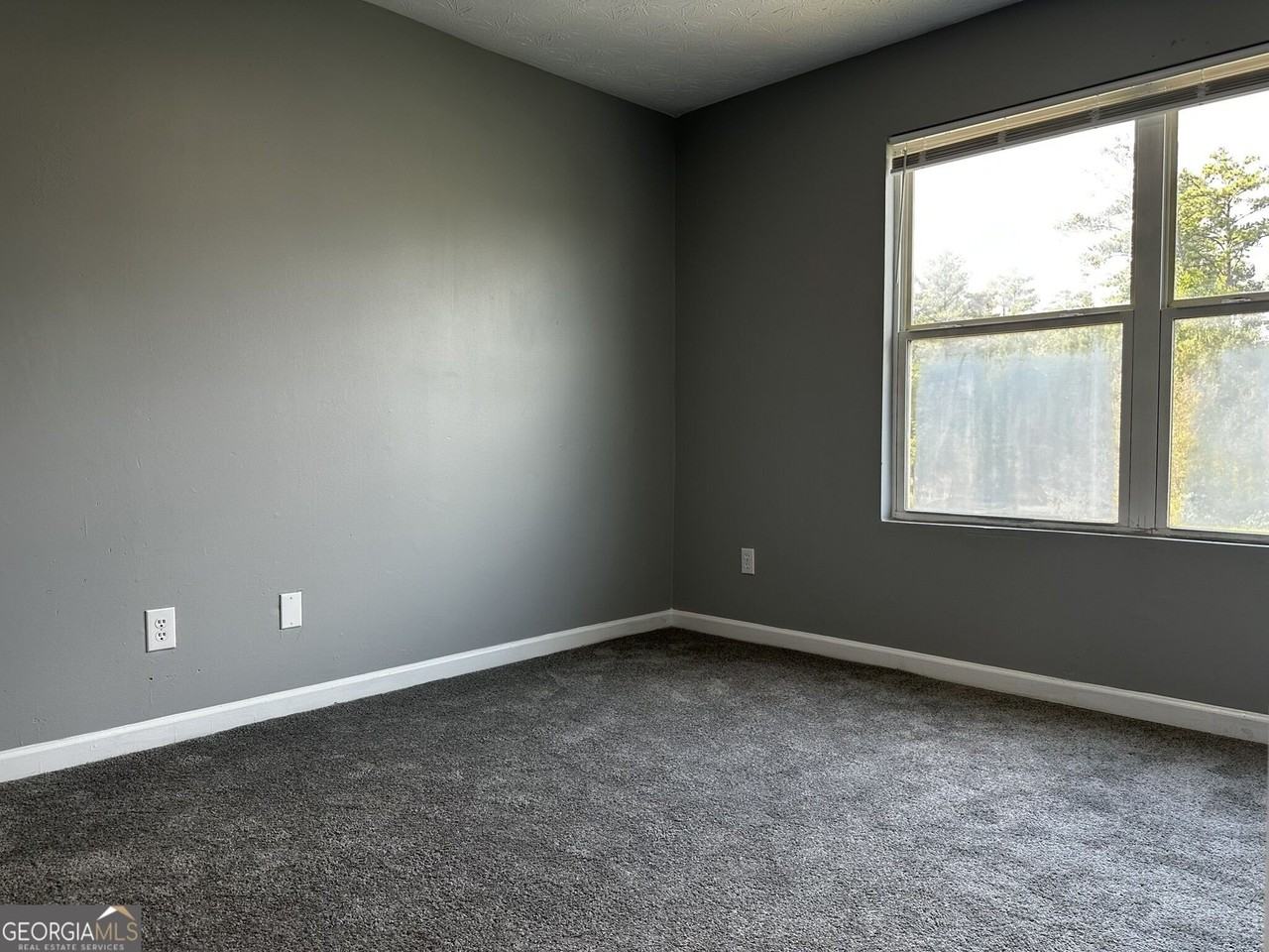 9302 Fairington Ridge Cir - Photo 4 of 15