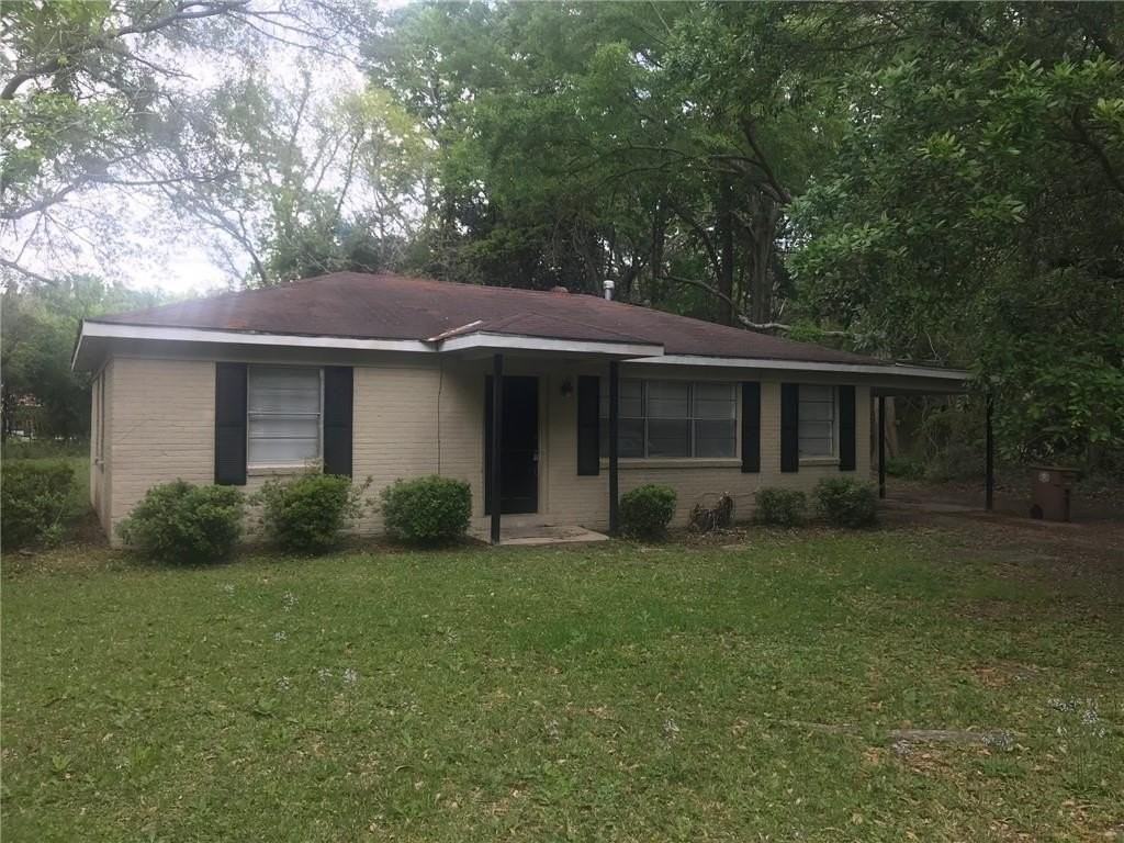 1622 Bryan Ave - Photo 2 of 9