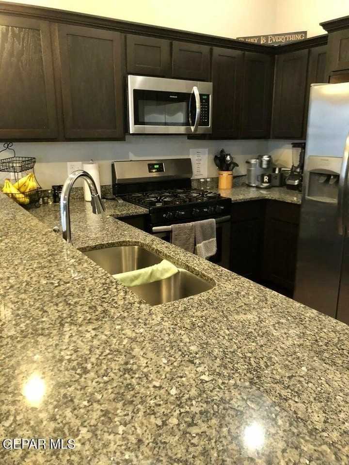 14350 Loma Esmeralda Dr - Photo 3 of 17