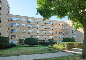 2115 W Farwell Ave #202 - Photo 1 of 1