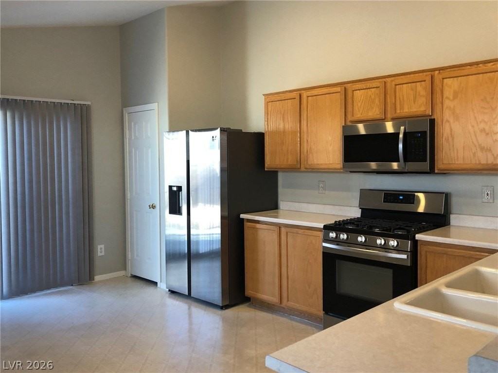 2837 Shayla Bay Ave - Photo 5 of 9