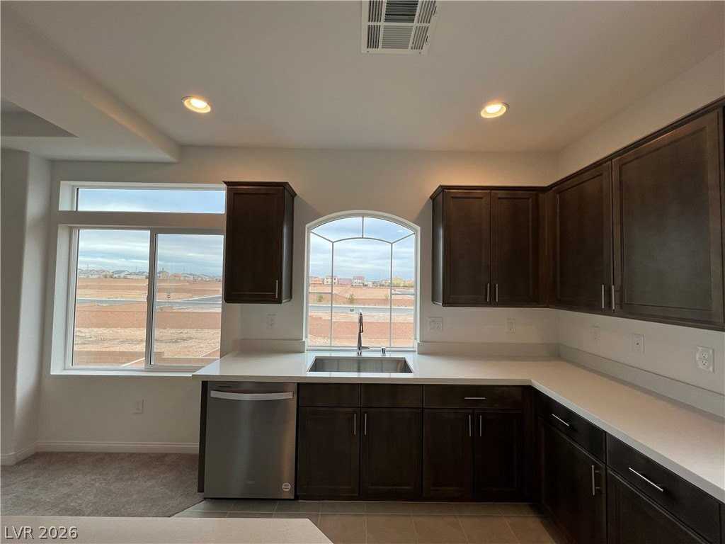 5872 Aurora Gold Ave - Photo 6 of 50
