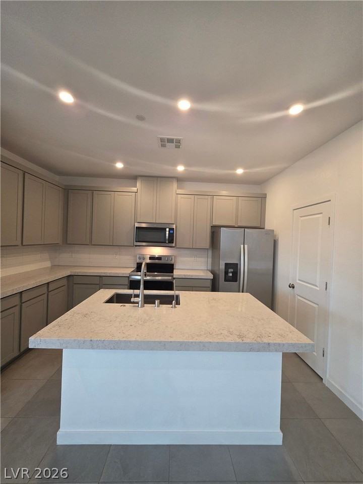 176 Vanhoy Ave - Photo 7 of 39