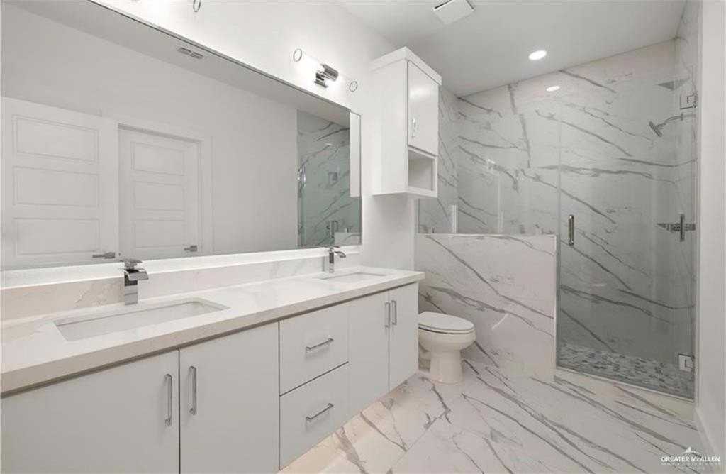 1816 N Yellow Wood St - Photo 5 of 13