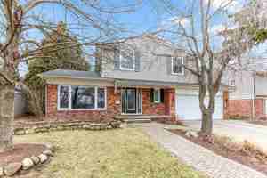 featured image of 1698 Lexington St