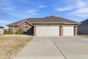 featured image of 205 E Lapis Ave