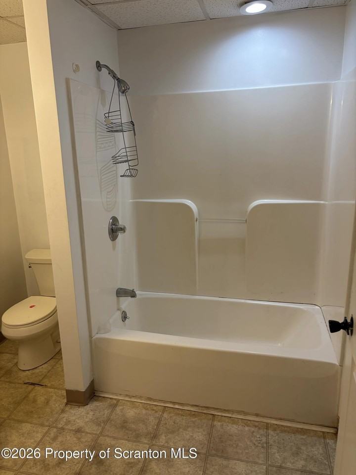 1102 Jackson St - Photo 3 of 13