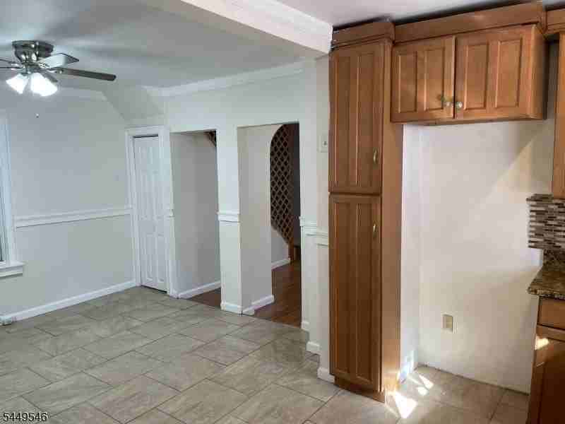 79 Newark Ave - Photo 7 of 34