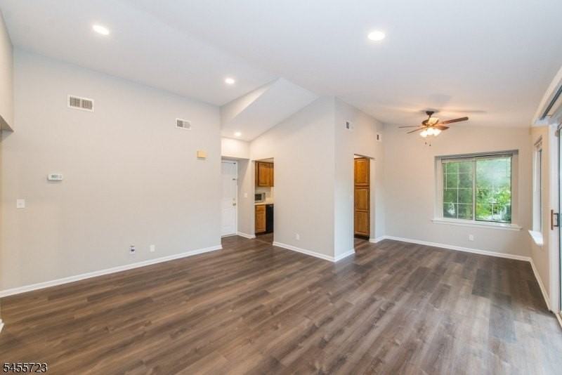 72 Sage Ct - Photo 2 of 22