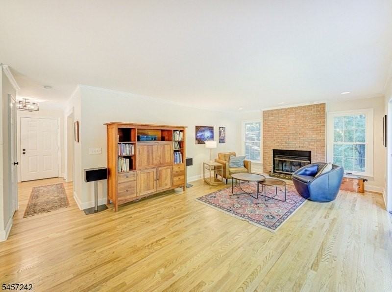 152 Woolf Rd - Photo 7 of 27