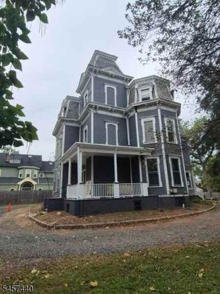 810 Old York Rd - Photo 7 of 17