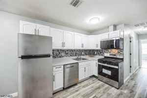 featured image of 708 Ocean Ave #1