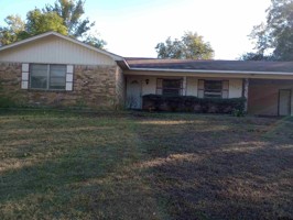 featured image of 1525 E Don St