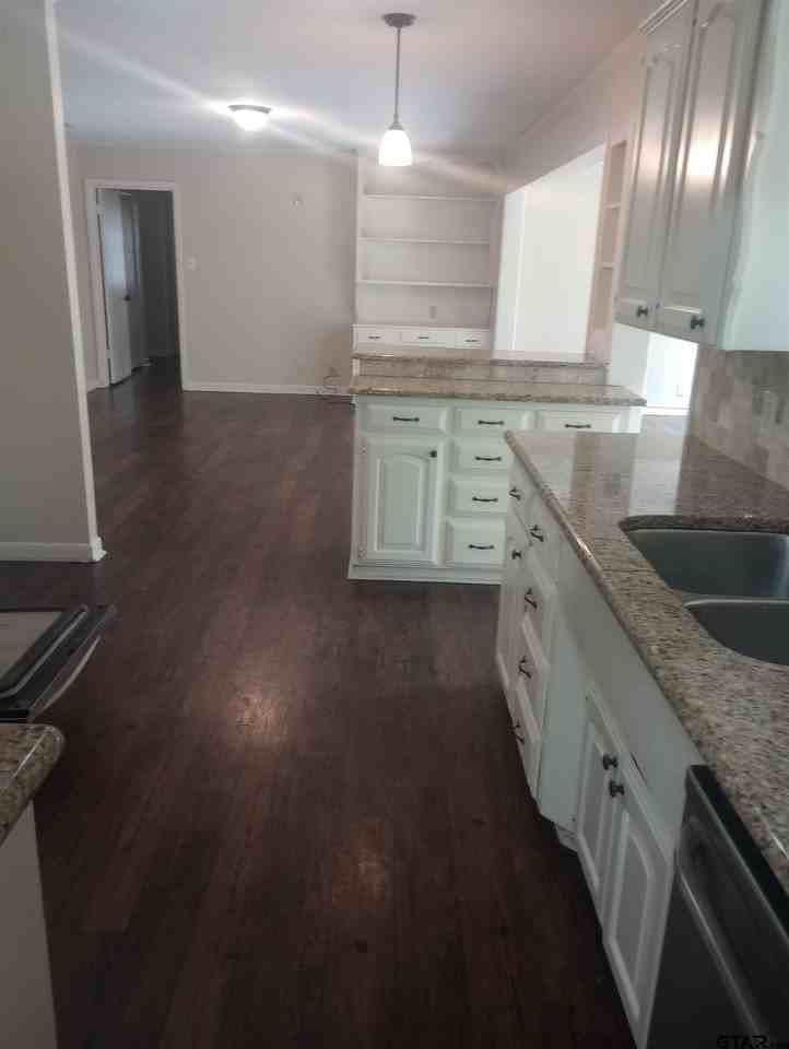 1525 E Don St - Photo 6 of 34