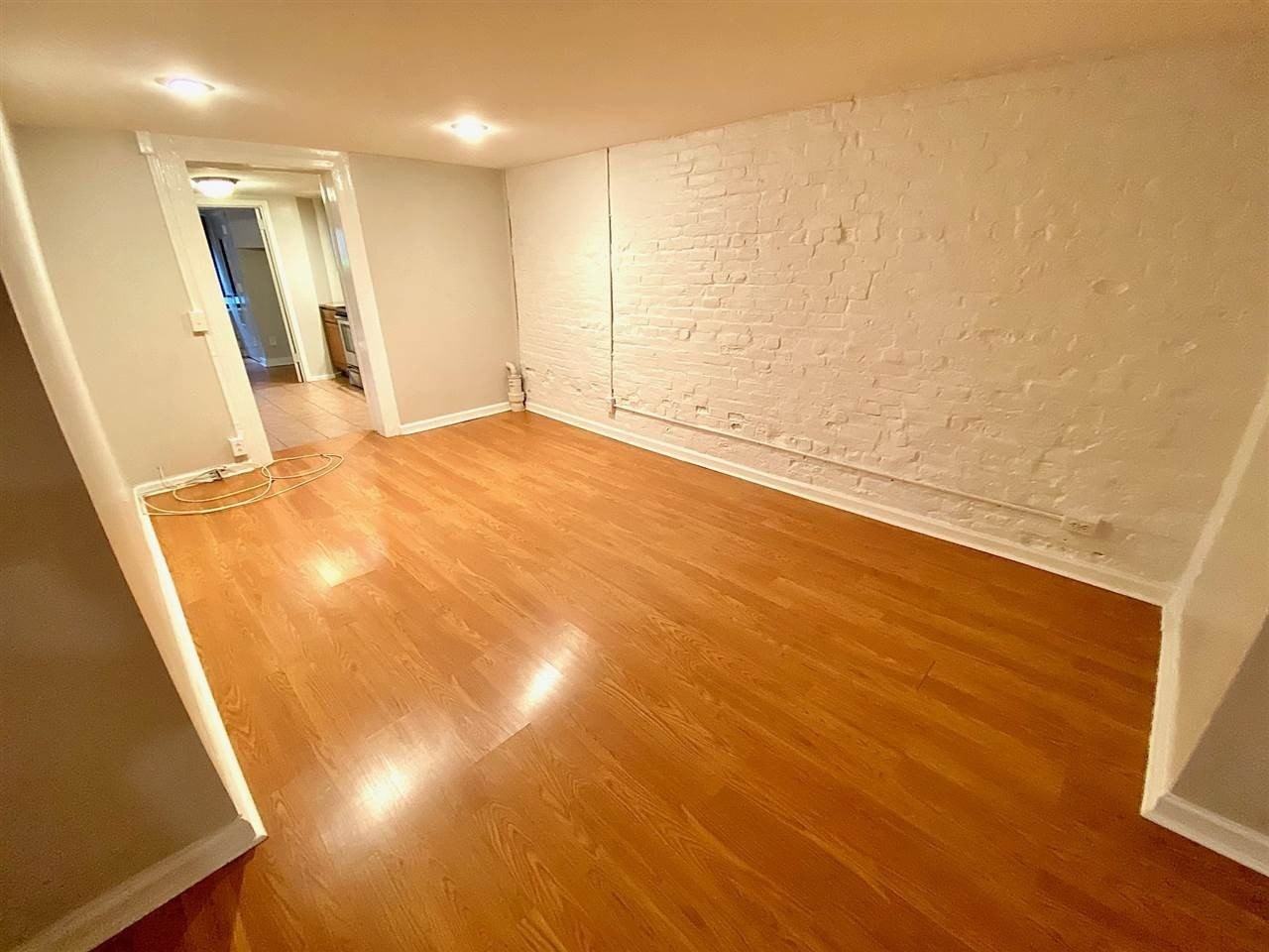 611 Bloomfield St #GRDN - Photo 2 of 13