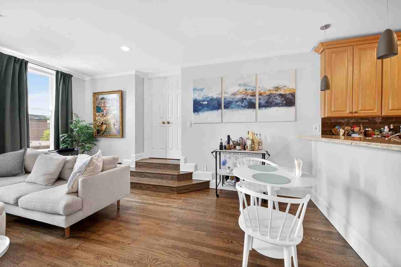 1115 Willow Ave #401 - Photo 6 of 47