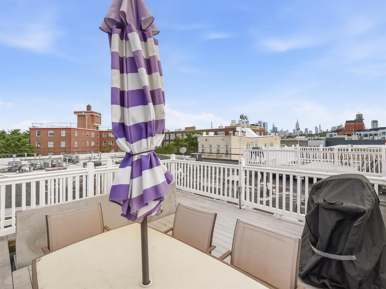 727 Jefferson St #7 - Photo 4 of 25