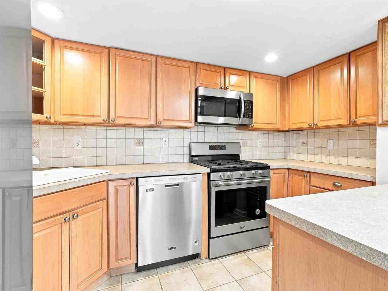 727 Jefferson St #7 - Photo 6 of 25