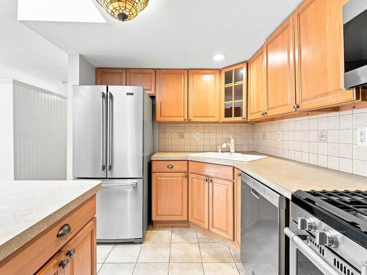 727 Jefferson St #7 - Photo 7 of 25