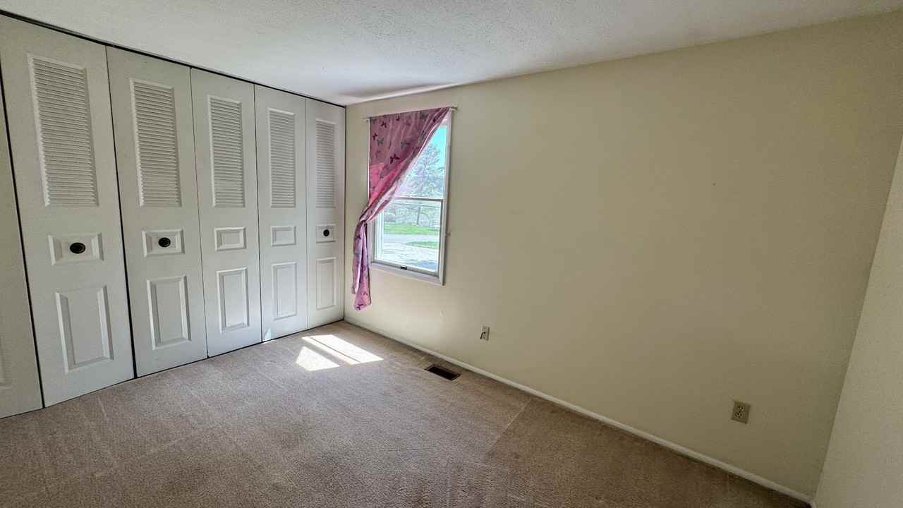 338 Quail Run Rd #1 - Photo 6 of 8