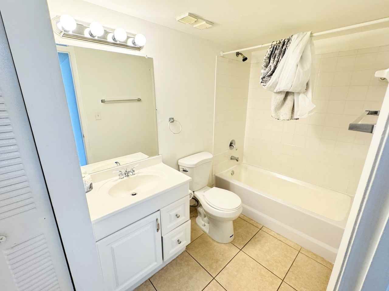 1101 N Benoist Farms Rd #1 - Photo 7 of 14