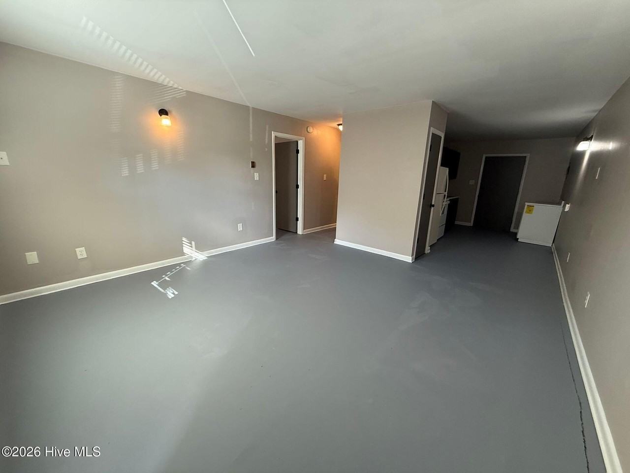 312 Roosevelt Rd #D - Photo 4 of 6