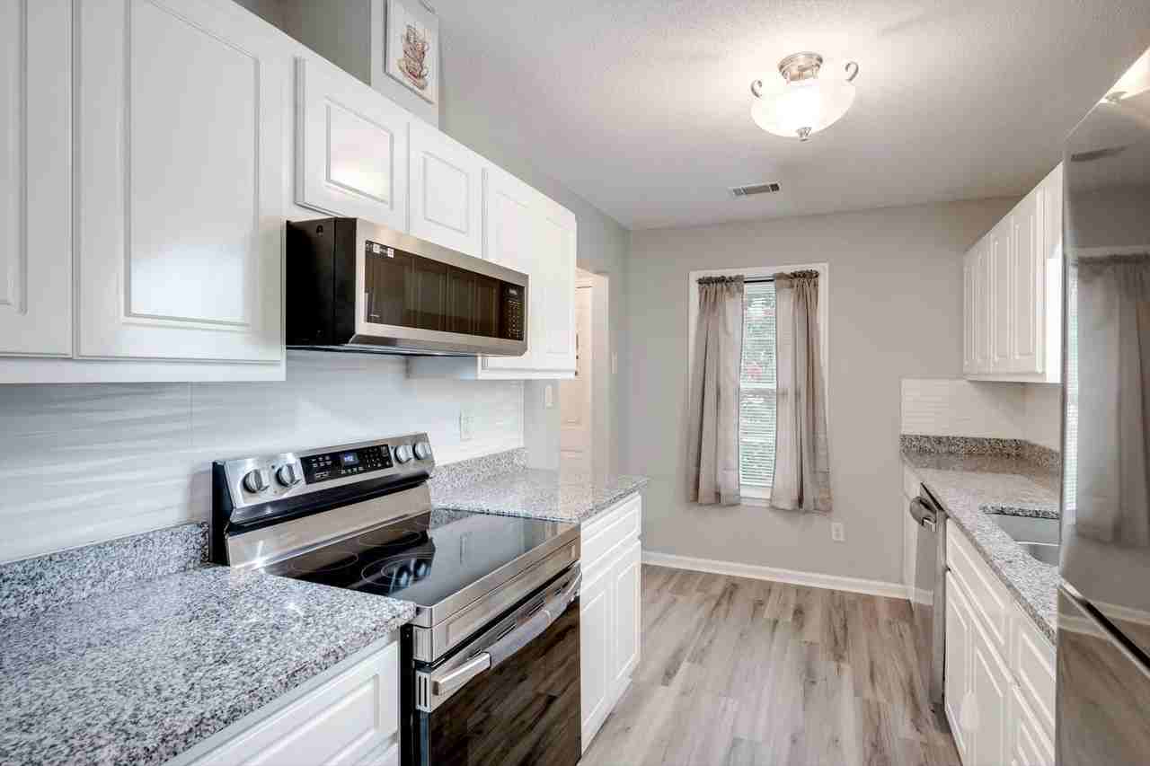 4010 Calypso Dr - Photo 7 of 24