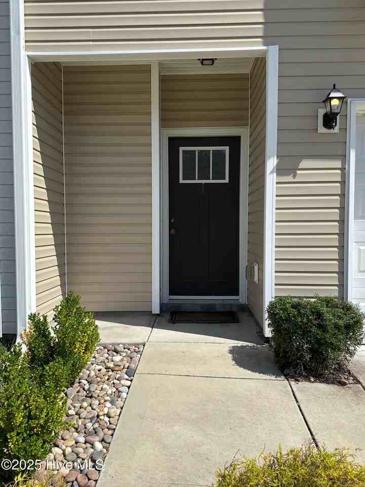 395 Frisco Way - Photo 2 of 25