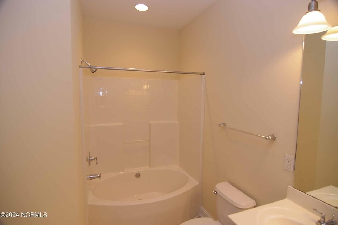 4004 Bluebill Dr - Photo 7 of 12