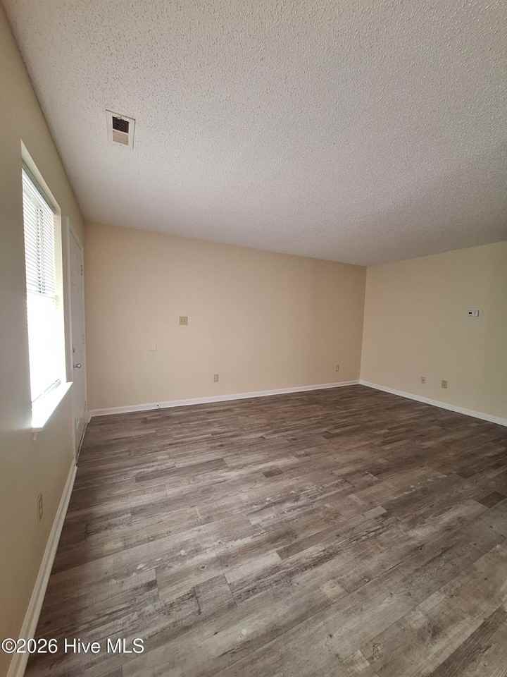 3002 Caldwell Ct #3 - Photo 3 of 7