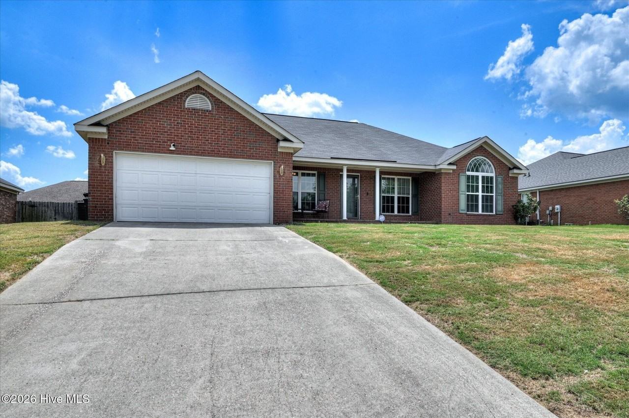 1828 Heathers Way - Photo 3 of 35