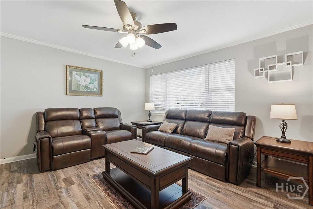 32 Silverstone Cir - Photo 7 of 35
