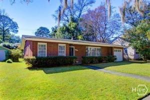 featured image of 21 Columbus Dr